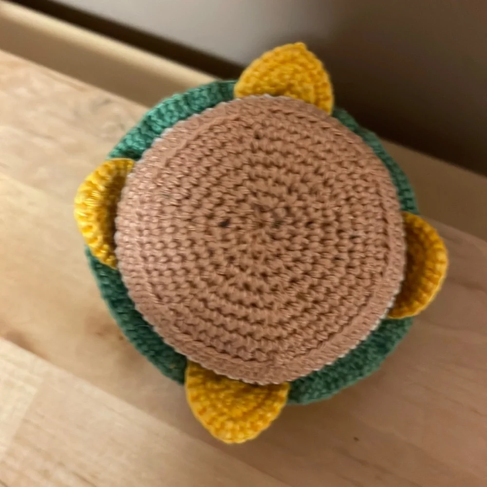 Handcrafted Cheeseburger Figure Toy Decor Amigurui Crochet - Picture 5 of 8